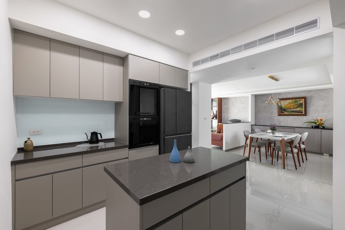 院長妙手除病兆！大齡老宅溫暖重生